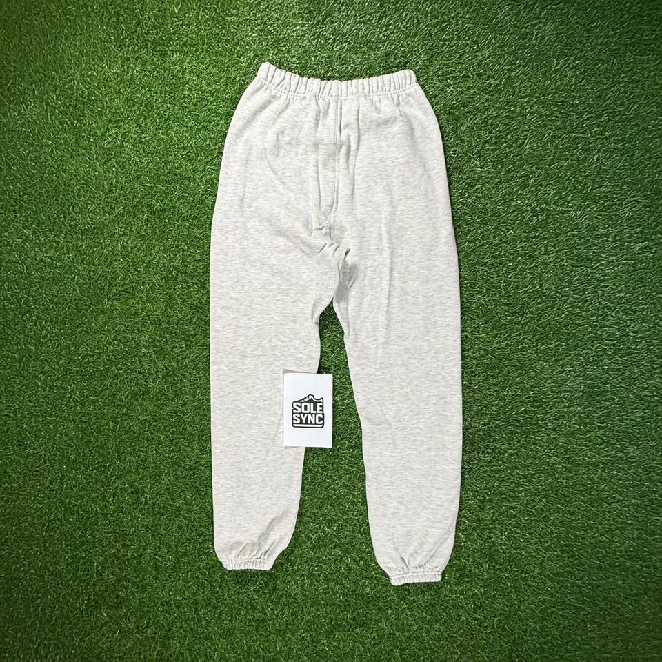 Pantalones deportivos Fear of God Essentials SS22 de gran tamaño avena clara niebla (xxs-xxl) Foto 2 de 4