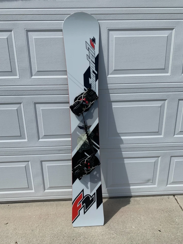 F2 Silverpfeil Vantage 169 cm Carv Board Snowboard con fijaciones F2 Race Titanium Foto 3 de 4