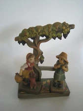 ANRI Italy Wood Carving HARVEST TIME Grapes 3 Piece 7 1/4" EUC