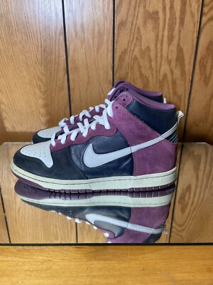 Nike SB Dunk High Pro Un-Heavens Gate Size 8 305050-401 2008