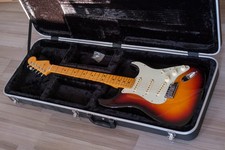 Fender Stratocaster American Ultra SSS Ultrab...