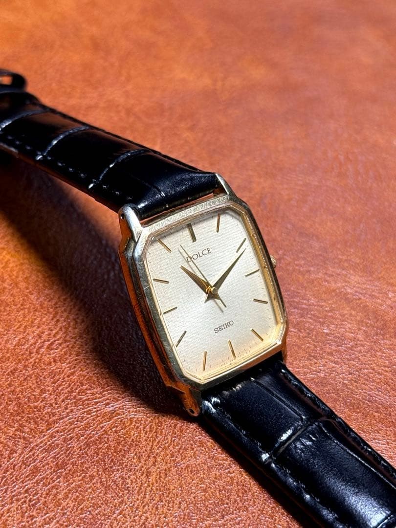 A143 Working SEIKO DOLCE Rectangular 90s - image 2