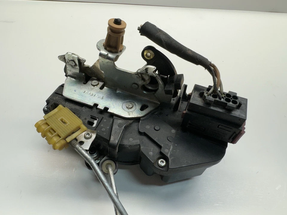 GMC SIERRA 1500 2010-2013 pestillo de puerta del conductor delantero con entrada sin llave Foto 2 de 4