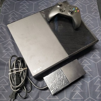 Xbox One Console 1TB Black Model 1540 WITH Controller xbone