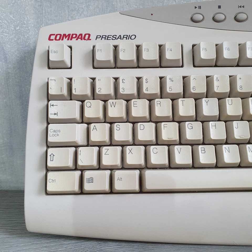 Vintage PC Keyboard COMPAQ PRESSARIO Beige P/S2 Input GYUR55SK Retro Gaming - Image 2 of 4