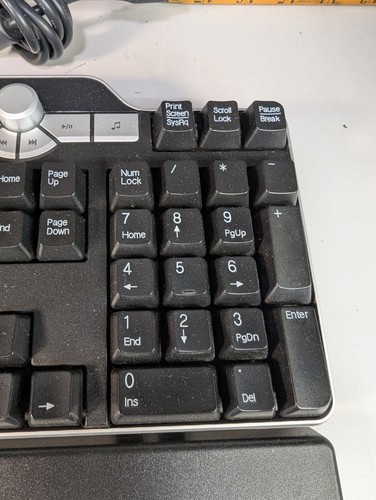 Wired Dell Keyboard Y-UK-DEL1 plus matching mouse - Picture 2 of 7