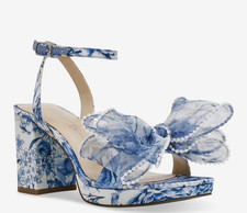 Betsey Johnson Women s Platform Heel Blue/White Floral Bow Ankle Strap 6 M
