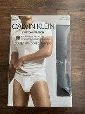 NWT CALVIN KLEIN MENS CLASSIC FIT 3PACK V-NECK T-SHIRTS BLACK X-LARGEsz REG$47