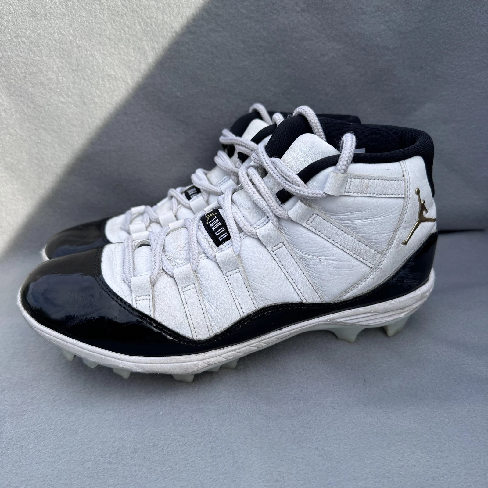 Air Jordan 11 Retro Concord Cleats Shoes Mens Size 9 Gold FV5374-107 Rare