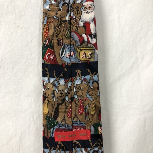 Merry Christmas Santa Clause & Reindeer Mens Tie Red & White 100% SILK Pre Loved - Picture 8 of 11