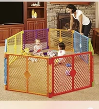  Superyard Colorplay 8 Panel Baby Play Yard: Safe play area 8-Panel Multicolor