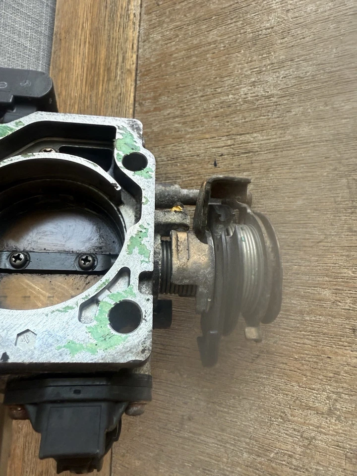 Conjunto de unidad de carrocería de acelerador Acura TL 2000-2003 3,2 L Foto 4 de 4