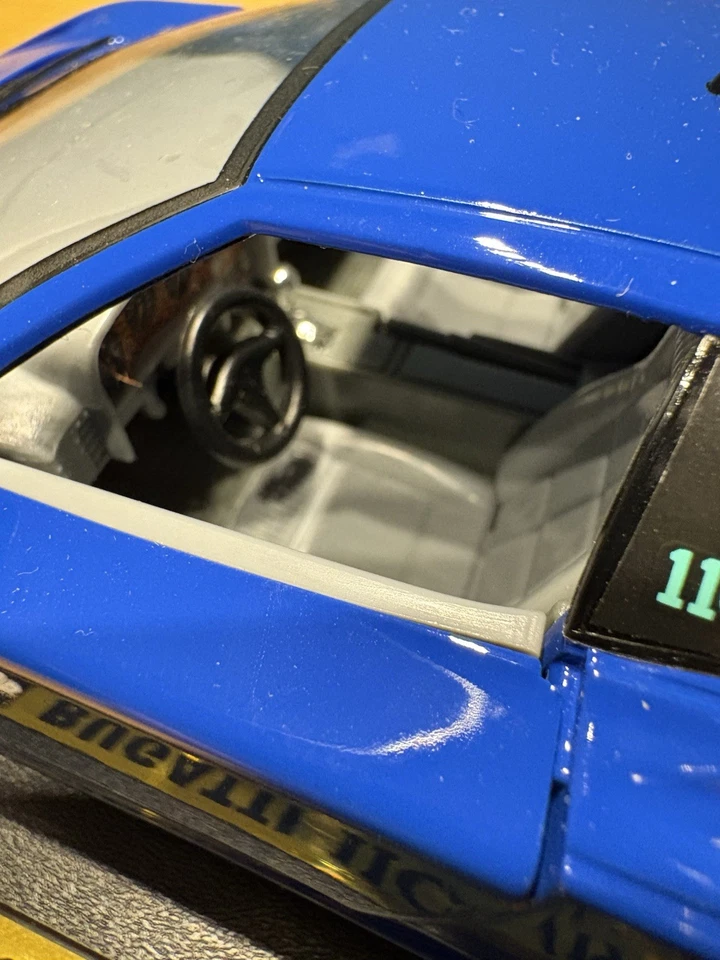 Burago 1:24 Bugatti EB 110 1991 Cod 1535 - Immagine 3 di 4