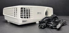 BenQ MW526A, HDMI Projector, 3300 Lumens 1280X800 13,000:1, 889 Lamp Hours