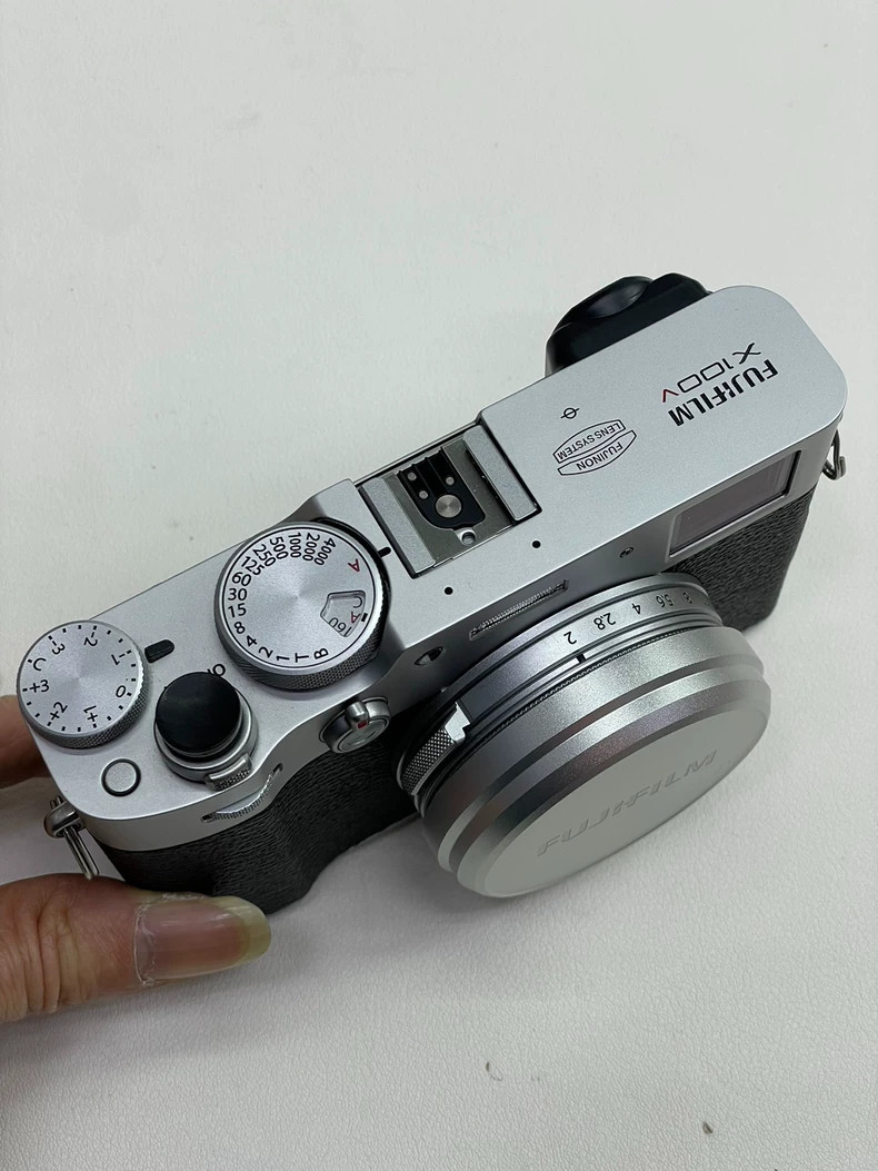 Fujifilm X100V 26.1MP Compact Camera Silver English Tested - 92%NEW