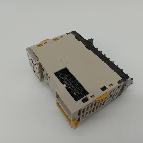 Omron CJ1W-ID211 Input Module - Picture 4 of 4