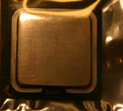 Intel Core2Quad Q6600 SLACR Sockel 775 Core 2 Quad Prozessor 2,4 GHz CPU FSB1066