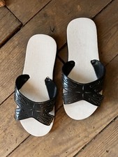 Vintage 70s Black Sandals Flip Flops Slippers Grunge Punk Goth Alternative