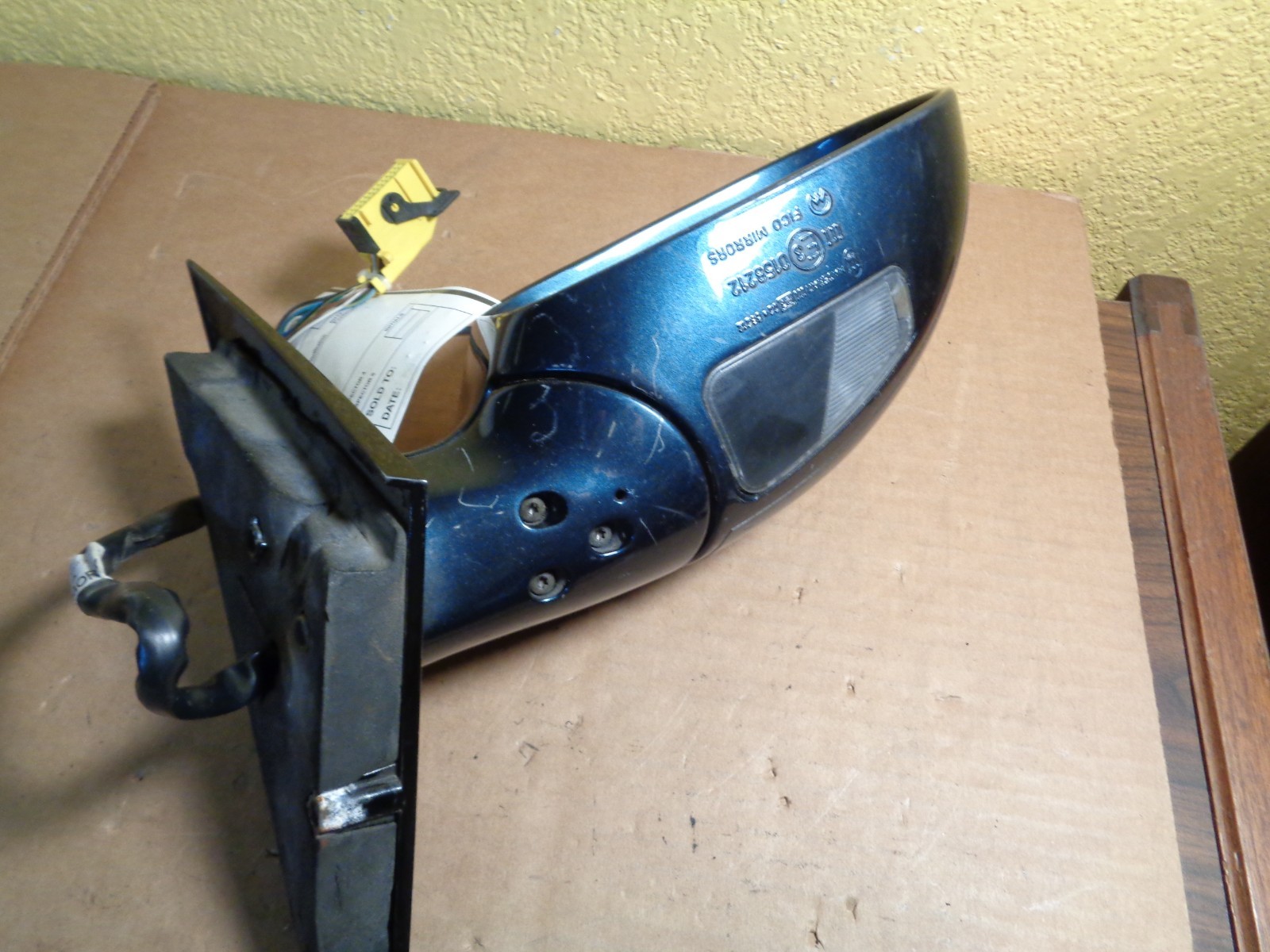  Maserati Quattroporte OEM RH / DX Side View Door Mirror Part# 980139451