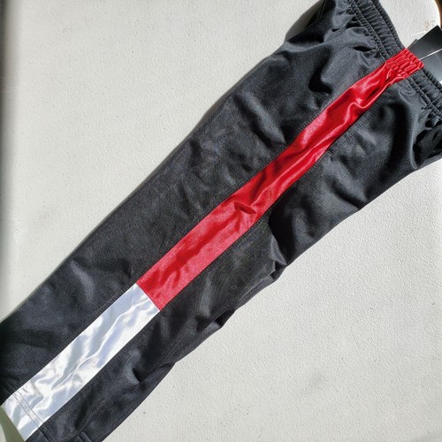 Nike Boys Size 4 Track Pants & Size 5 Long Sleeve Tops Red Black Winter NEW - Picture 2 of 2