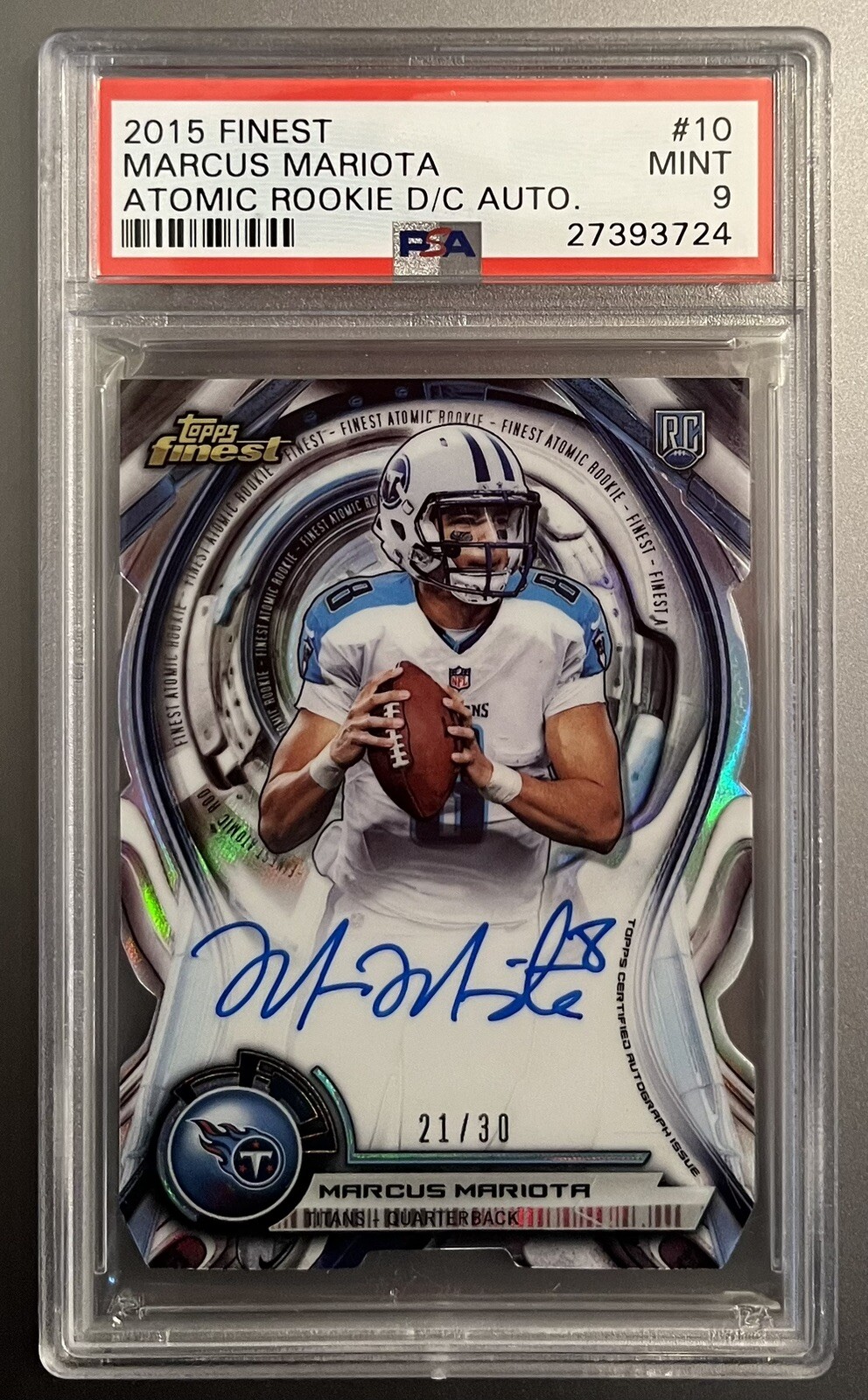 Marcus Mariota Finest Atomic Rookie Die-Cut Autographs #10 Base