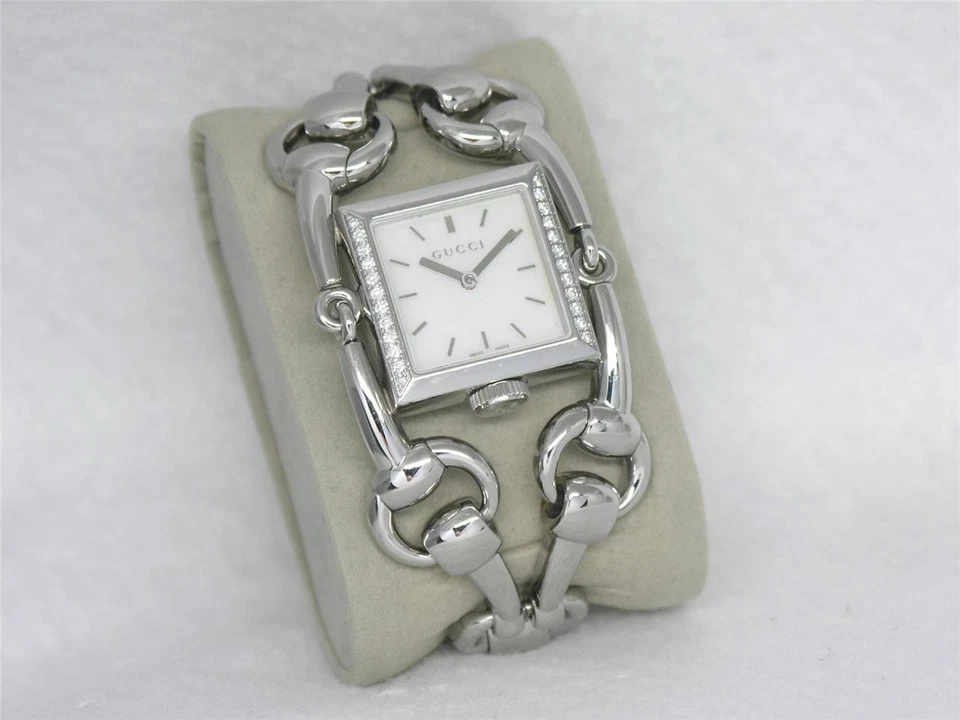 Reloj Gucci Signoria Acero Inoxidable Diamante, Cara Madreperla, Estilo 116.3 Foto 2 de 4