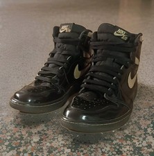 Jordan 1 Retro HighBlack Metallic Gold 2020