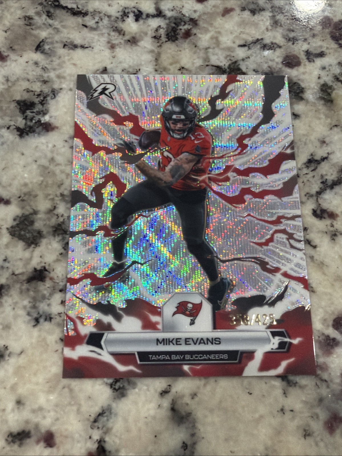 2025 Topps Resurgence Mike Evans Surge Refractor /425 #95 Tampa Bay Buccaneers