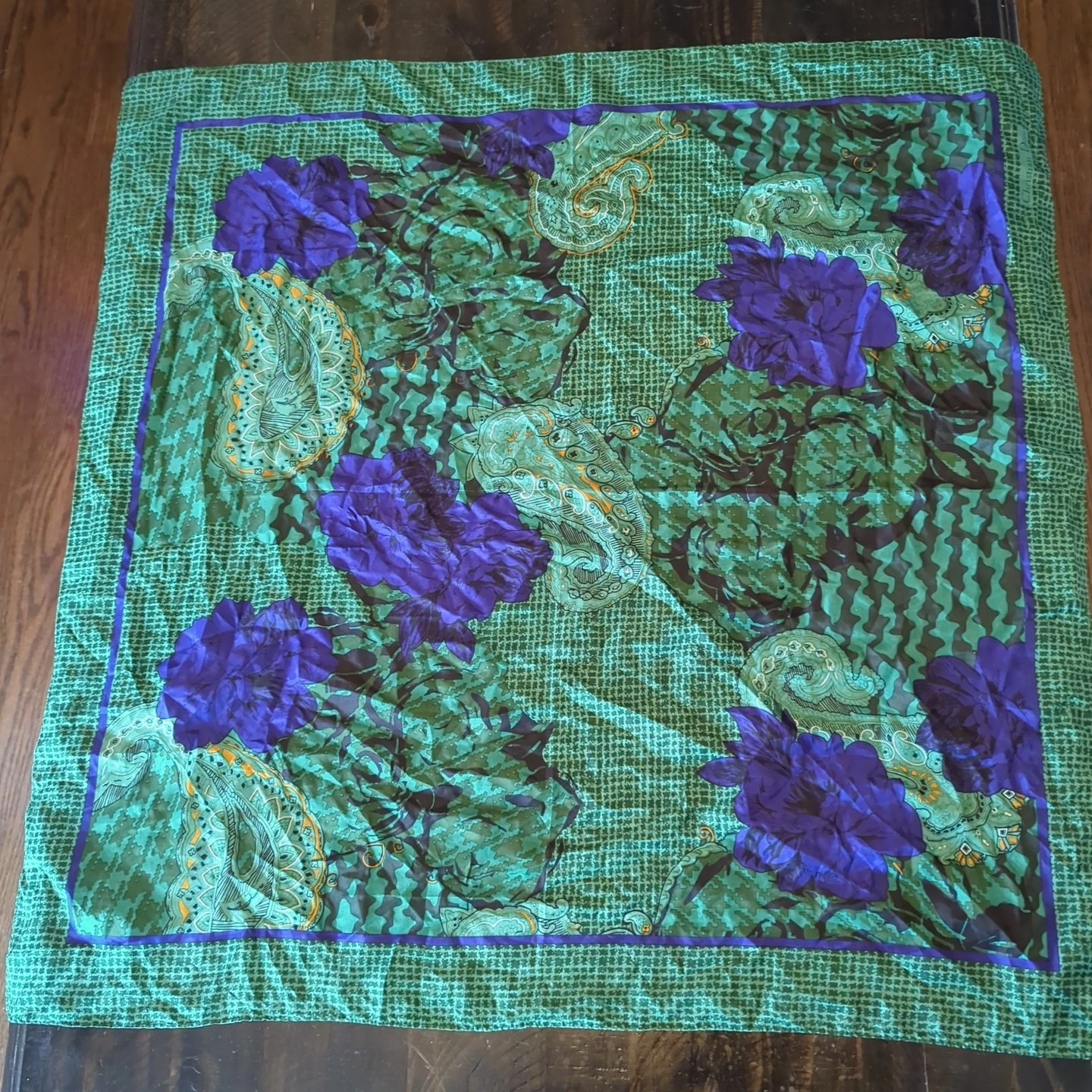 FOULARD EN SOIE à fleurs cachemire pied de poule vert violet signé CHRISTIAN DIOR