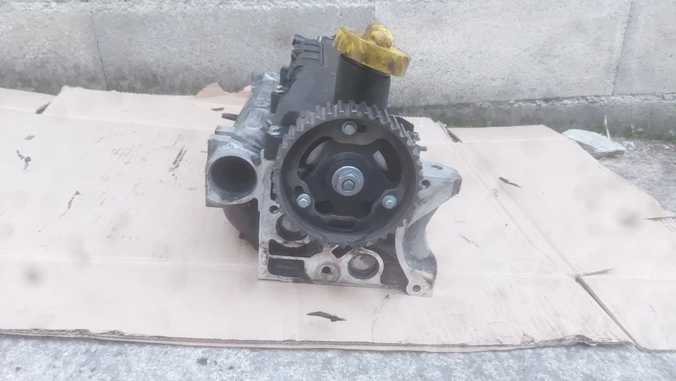 Culasse diesel 1.5 DCI - Photo 4/4