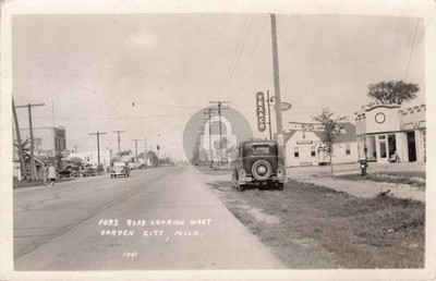 Street View Ford Road Looking West, Garden City MI 1937 RPPC Photo Postcard COPY