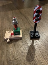 Brio World Lichtsignal Ampel 33743 und Magnetisches Glockensignal 33754