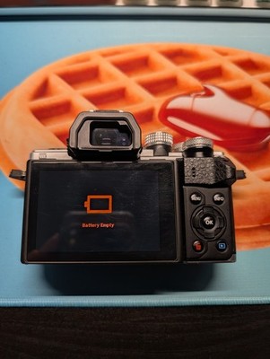 Olympus OM-D E-M10 Mark II Body - for Spares Or Repair Read Description As-Is