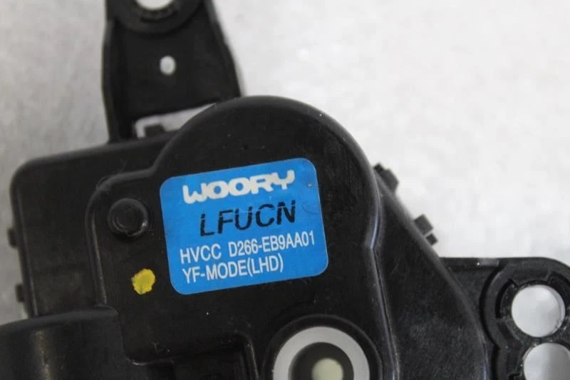 HYUNDAI ELANTRA GT 2014 2015 2016 2017 CALEFACCIÓN SERVOMOTORES CON RESISTENCIA Foto 3 de 4