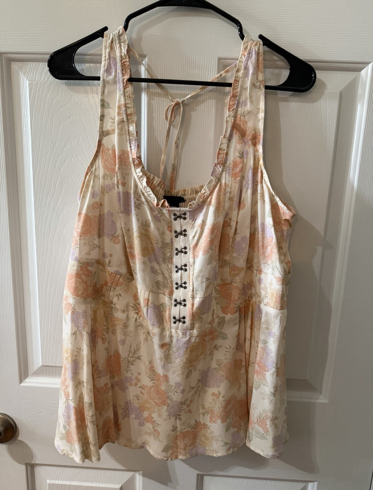 Torrid Womens Plus Size 1X Ivory Peach Lavender Floral Smocked Sleeveless Tank