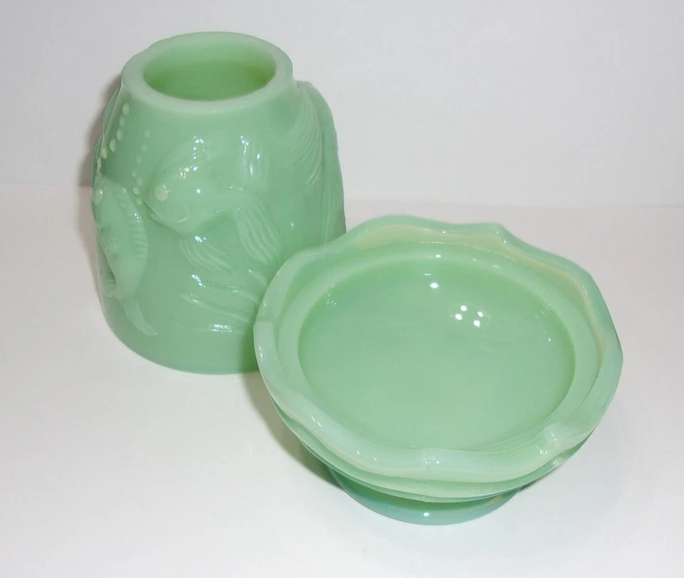 Fenton Glass Jadeite Jade Green Atlantis Fish Fairy Light by Mosser Glass - Image 4 of 4