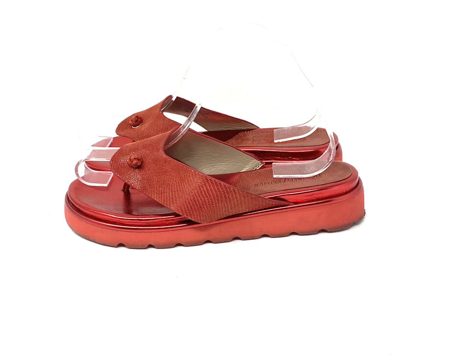 Donald Pliner Red Thong Sandals Women's Size 7 | eBay