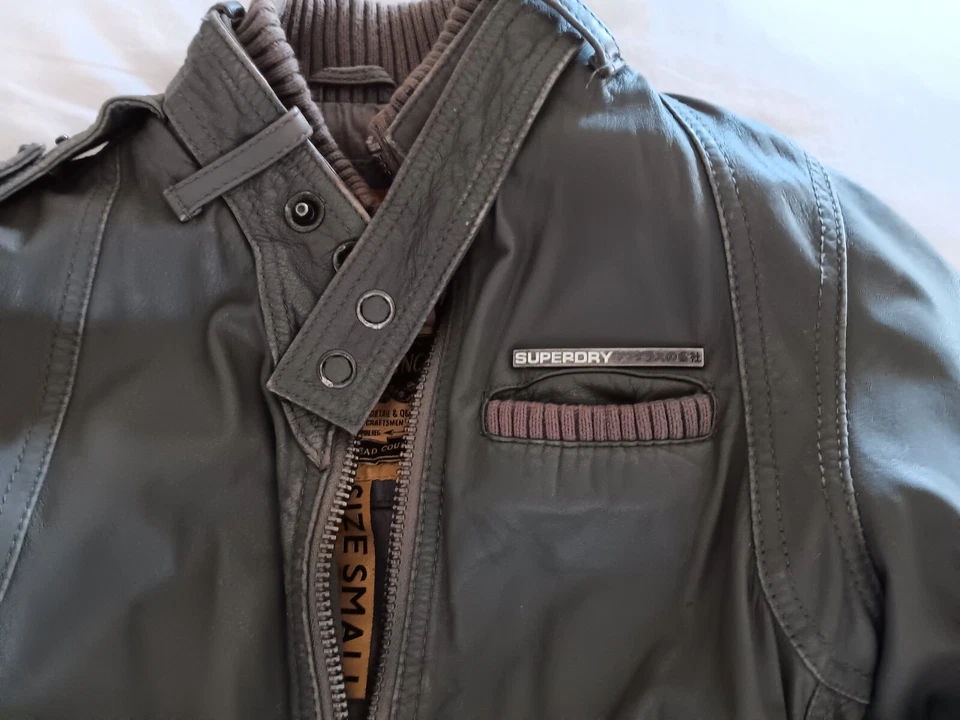 Женская коричневая кожаная куртка Superdry. Маленький. - Изображение 2 из 4