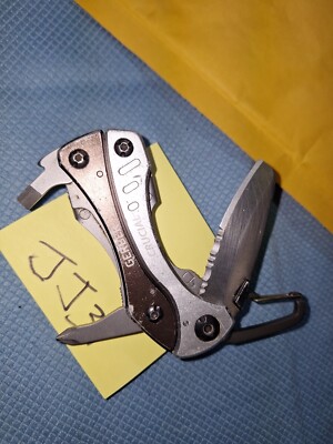 1 GERBER CRUCIAL BROWN MULTI TOOL      Lot JJ31
