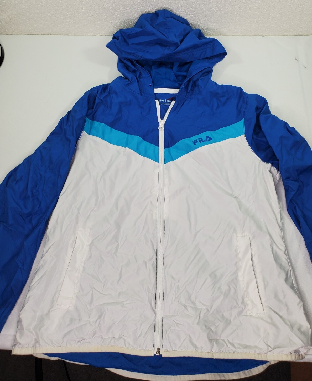 Giacca a vento FILA Live in Motion foderata con cappuccio taglia M blu vintage giacca cappotto