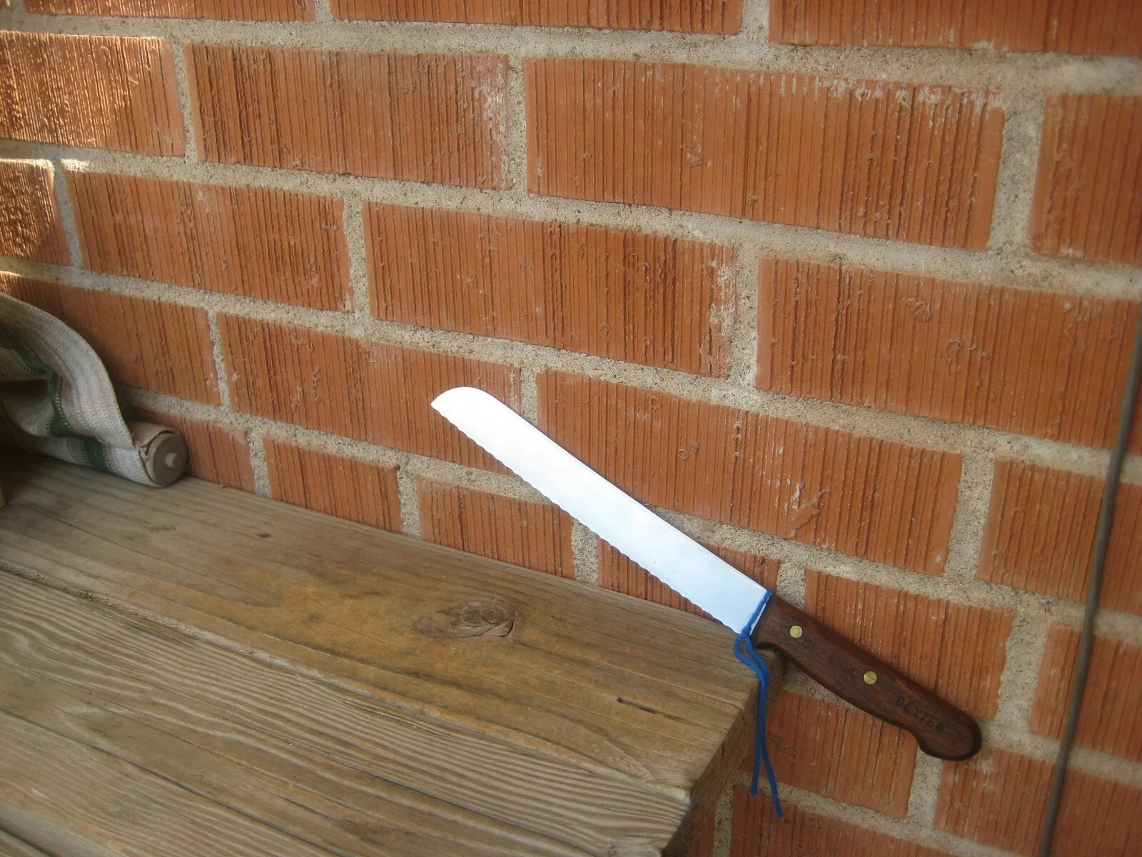 Vintage 8" Blade ** DEXTER *** High Carbon Serrated Bread Slicing Knife USA