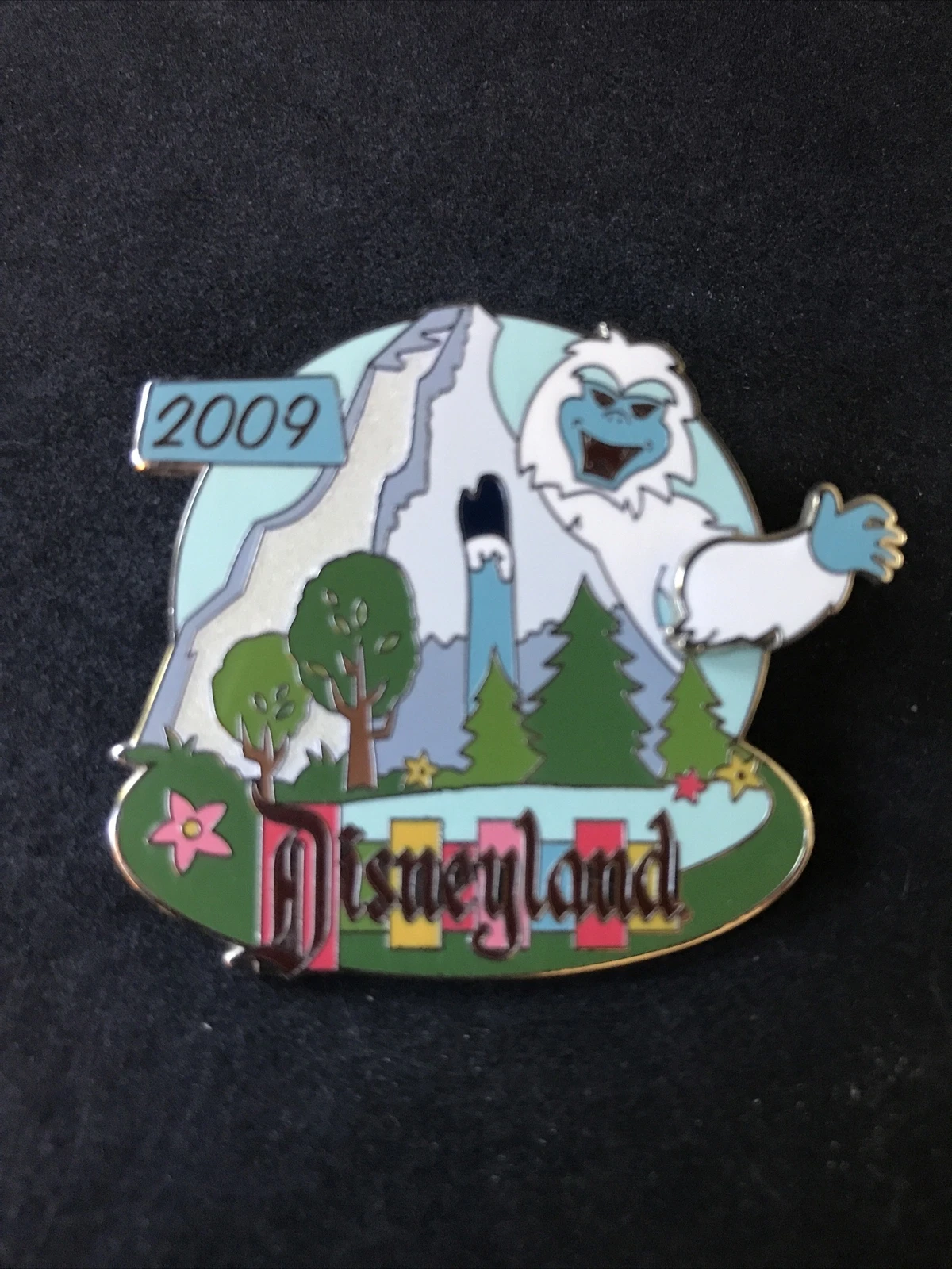 Disney Pin 2009 DLR Retro Collection Matterhorn Yeti