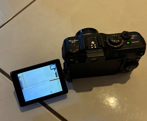 Canon PowerShot G11 Digital Camera 10.0MP Made In Japan Excellent Working Cond. - Picture 3 of 5