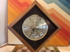 Vintage Airguide Wall-Mount Barometer Humidity Temp (Fahrenheit) Weather Station