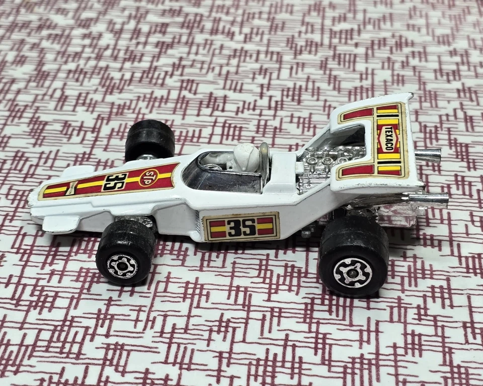 Vintage 1971 Matchbox Speed Kings K 35 Lightning Texaco STP Indy Car F1 Race Car - Image 4 of 4
