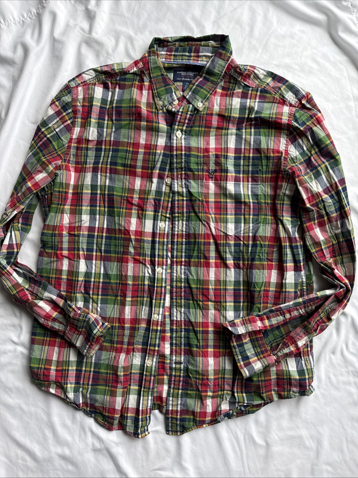 American Eagle Men's Button-Down Shirt Size Large