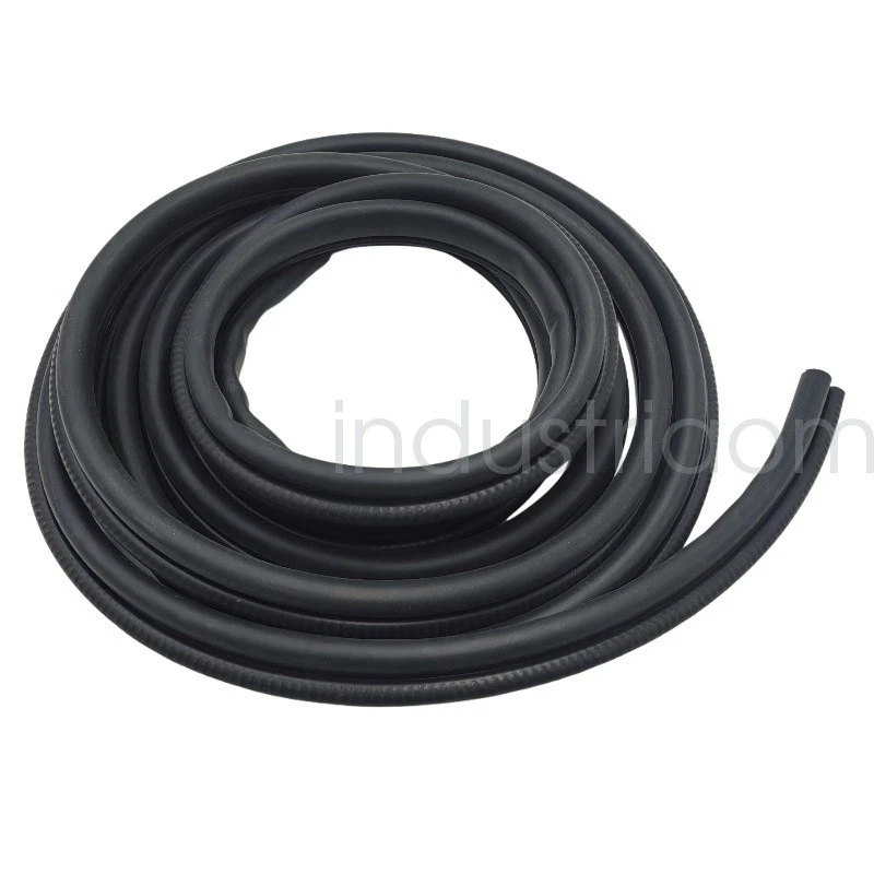 Juego de 2 piezas de sellos de puerta de cabina extendida resistente al clima / Silverado Sierra X-Cab 2000-2006 Foto 2 de 4