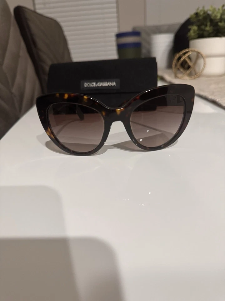 Элегантный черепаховый дизайн. Iconic брендинг Dolce & Gabbana. - Изображение 2 из 4