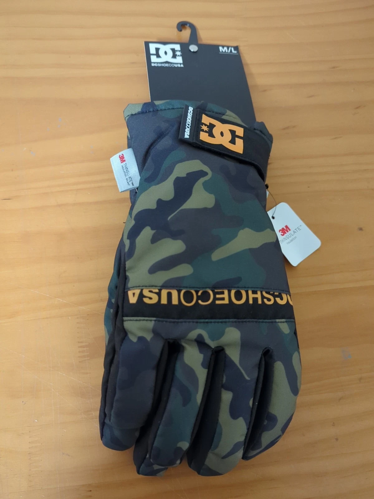DC Shoes Gloves Fleece Lined 3M Thinsulate Camo Ski Snowboard M/L New NWT