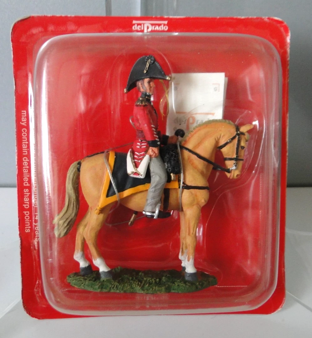 Plats d'étain - Zinnfiguren - Flat tin - 32 soldats Autriche 1870 à